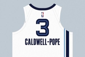 球衣记者：波普在灰熊将穿3号球衣 而上个3号是刚离队的拉拉维亚