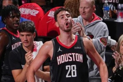 血脉压制？火箭青年军不信！休斯顿缔造77秒奇迹