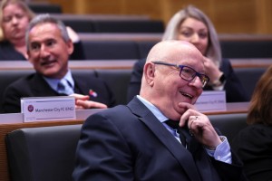 九游体育直播-太阳报：切尔西73岁俱乐部秘书巴纳德即将退休，在俱乐部工作24年