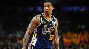 九游体育入口-这怎么打？广东男篮今天20次失误 是山西男篮的三倍还多两次